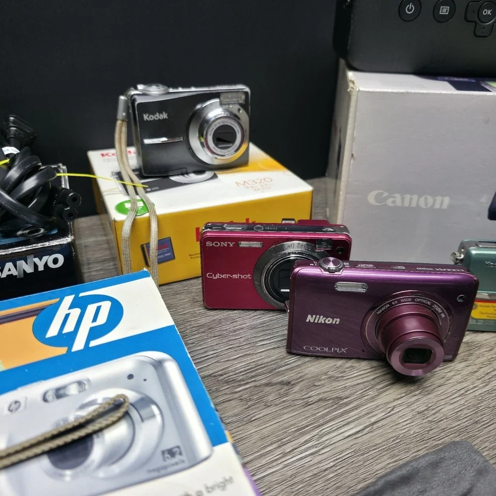 Digital Camera‎ Lot - 9 Cameras 2 Printers 2 Docks - Part/Repair